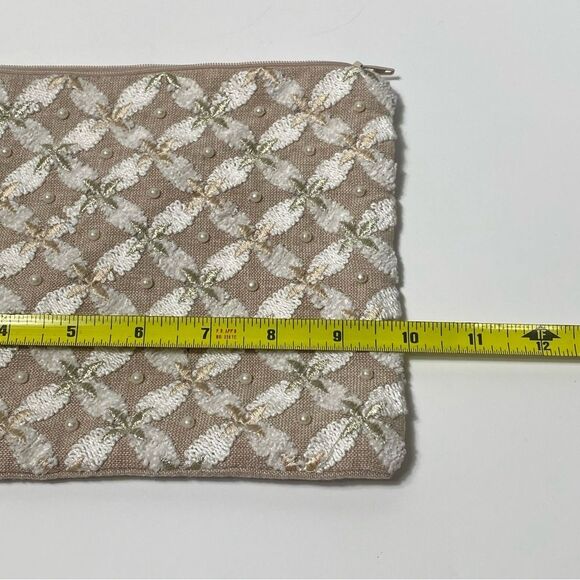 Boho Pearl Embroidered Hand Bag Cosmetic Bag W/ Tassel Zipper Closure - Picture 4 of 16